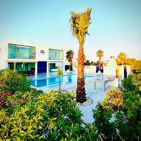 Holiday home Aurora Riumar